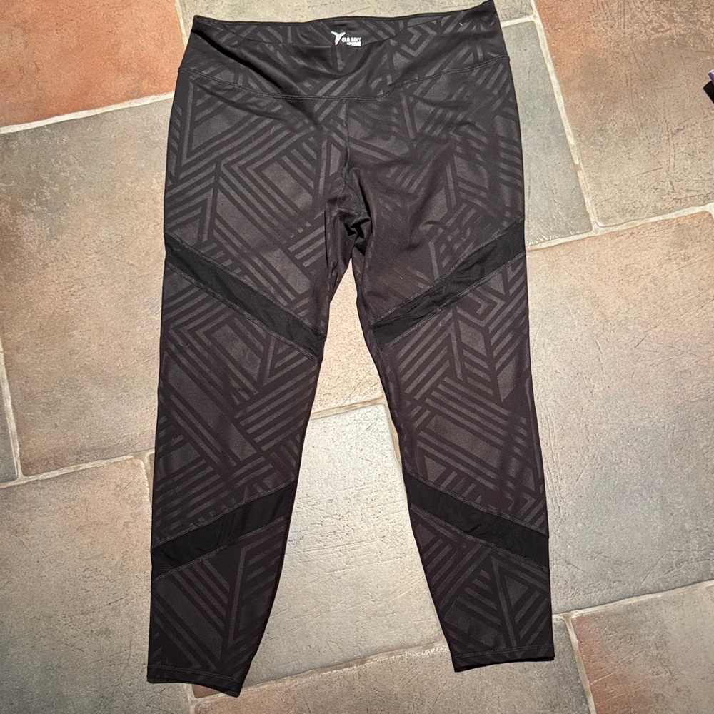 Old Navy Active Black Geometric Pattern Leggings Sz XL Activewear exercise